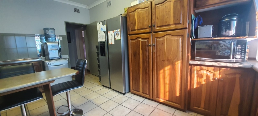 3 Bedroom Property for Sale in Roosheuwel North West